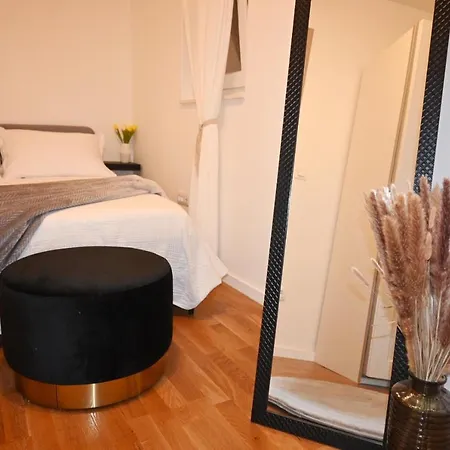 Garden Paradise With Private Parking * Split